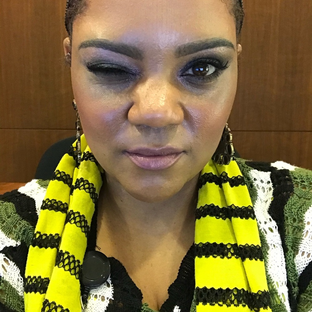 Meet your Posher, Sonya